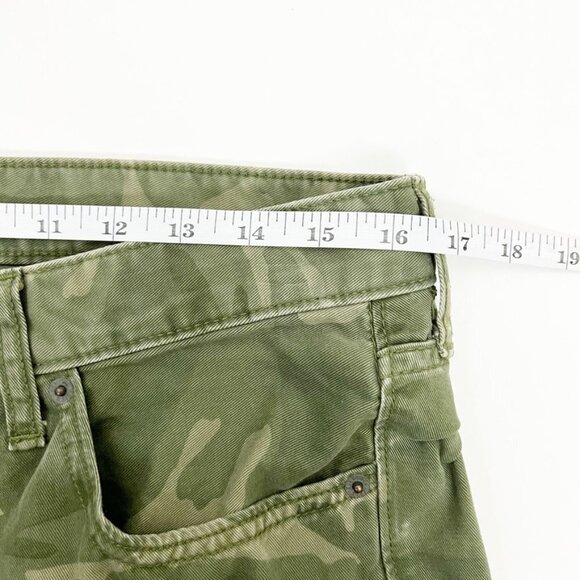 Hollister Button-Fly Slim Straight Leg Camouflage Jeans. Green. 32 x 34 - Picture 7 of 15